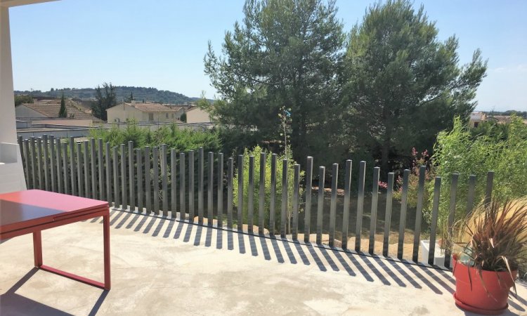 Pose de clôtures en fer chez les particuliers dans le Gard